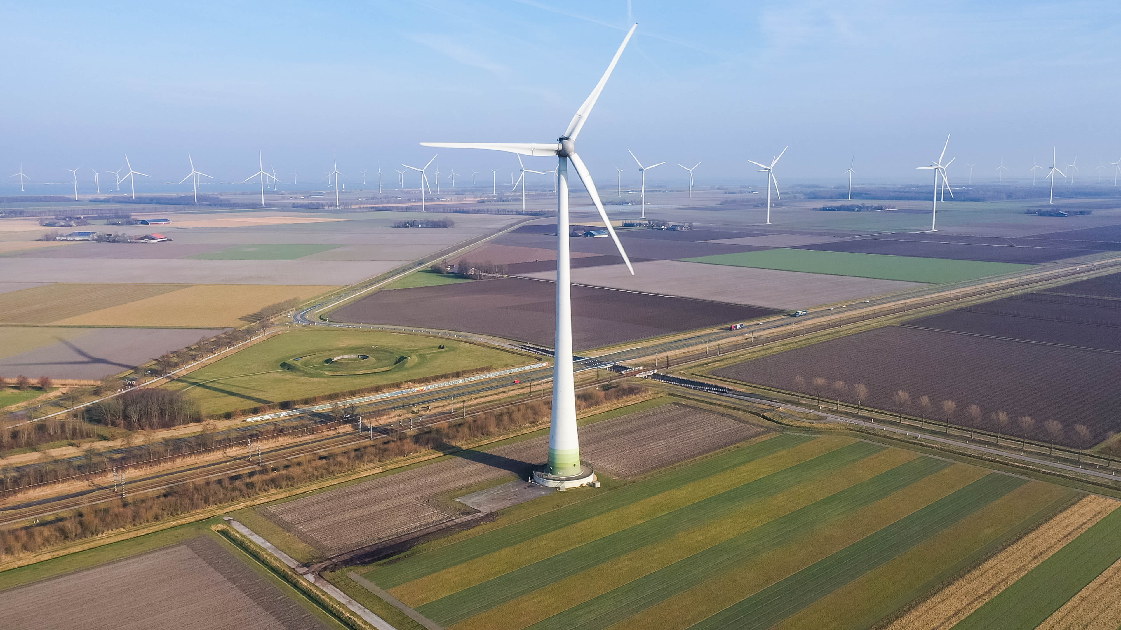 SnowWorld Groendus EnergieMarktplaats windmolen