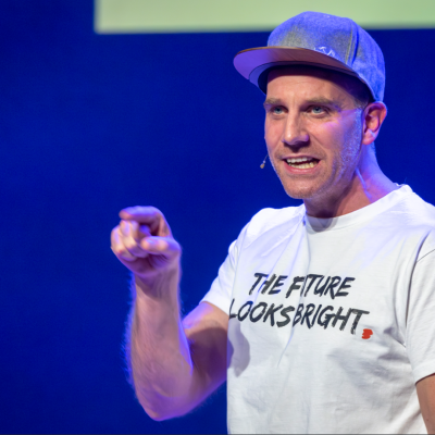 Over Dennis van der Meij