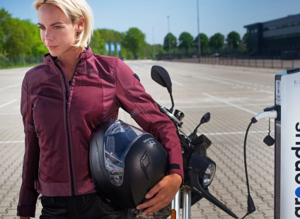 Nicolette Kluijver stapt voor Groendus op de elektrische motor